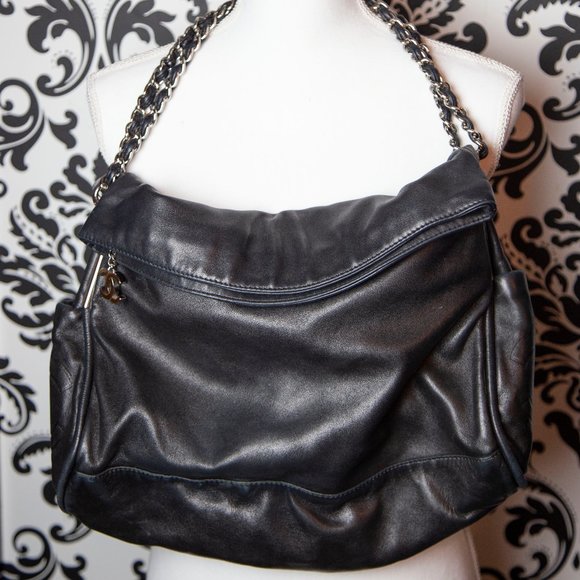 Chanel bag - Picture 1 of 6